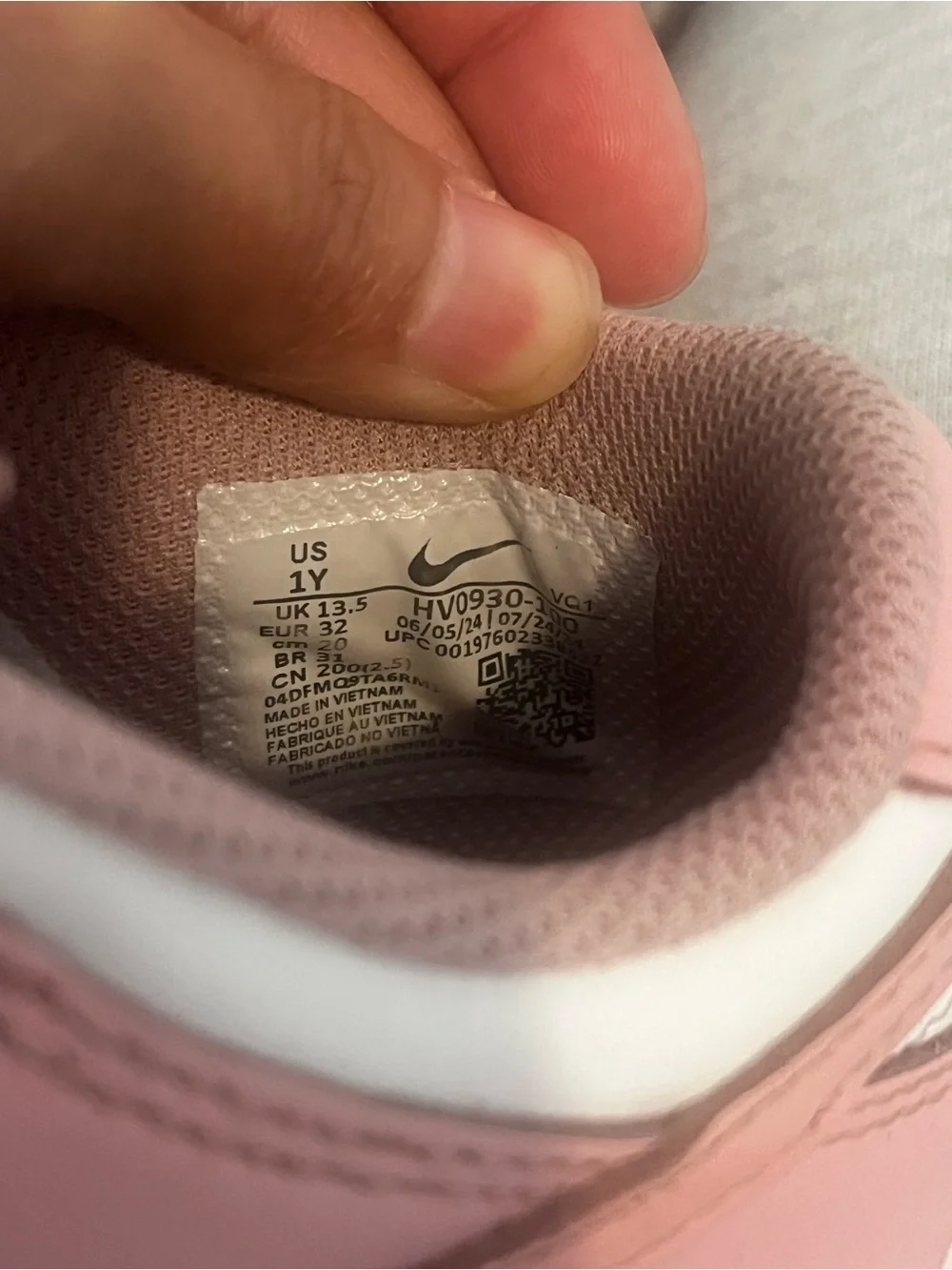 Nike low top